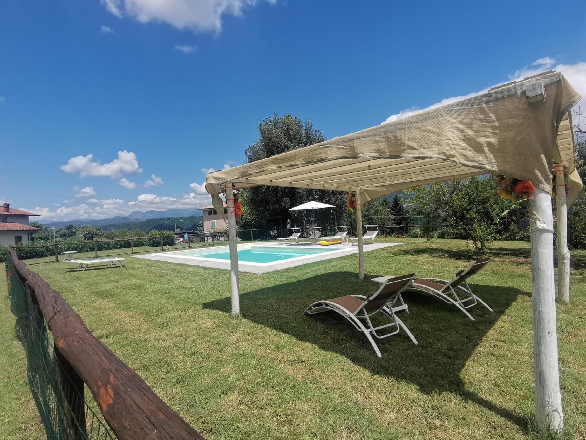 Fornaci di Barga Ai Tre Campiヴィラ エクステリア 写真